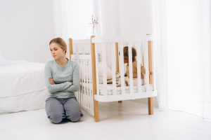 子どもに疲れる母親